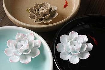 Amazon｜お香立て 蓮の花 池の型 金魚 線香 香炉 陶器 (ブラック